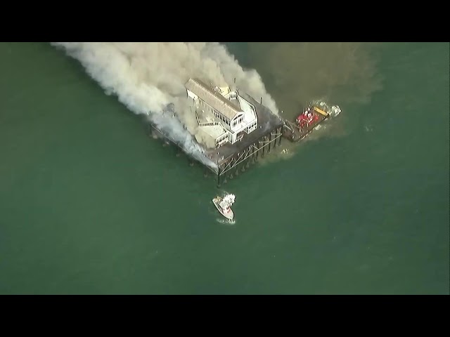 Watch live: Fire breaks out on Oceanside Pier