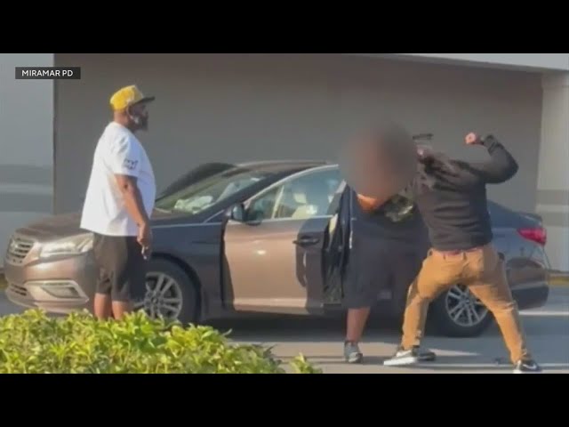 2 men fight and shoot at another man over a parking spot at Miramar Publix