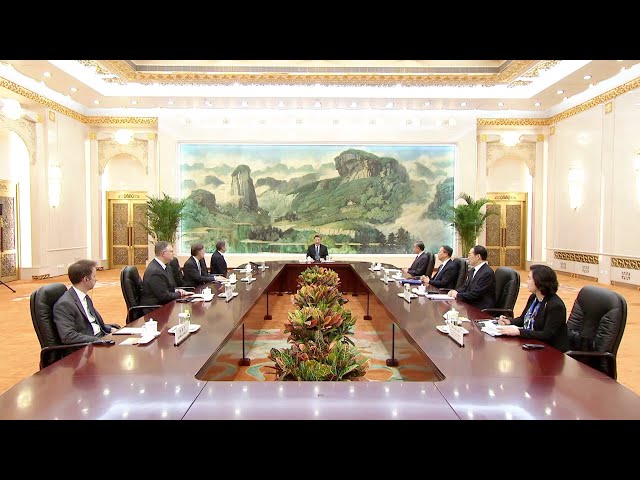 ⁣شي جين بينغ يلتقي وزير الخارجية الأمريكي: آمل أن تحقق زيارتك نتائج ملموسة