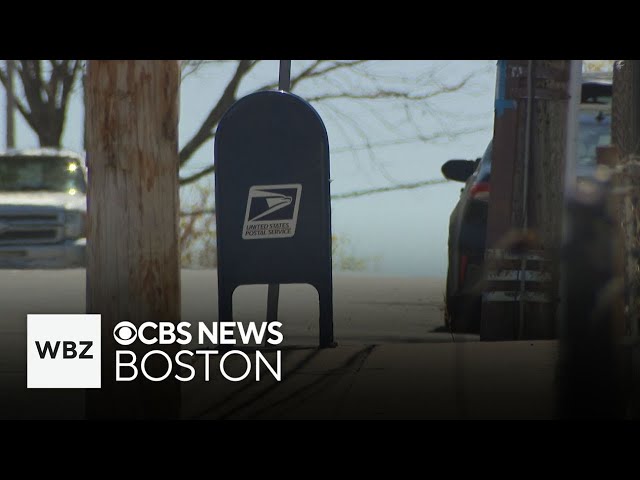 ⁣Thief attempts to rob three mail carriers targeted in Dorchester, Everett for master keys