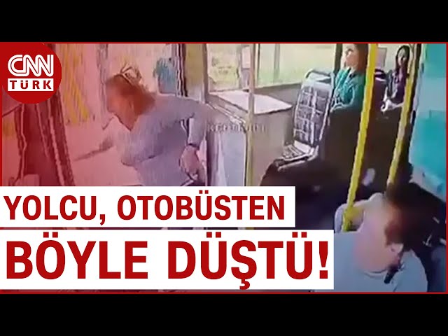 ⁣Adana'da Feci Kaza! Yolcu Kapısı Açık İlerleyen Otobüsten Düştü #Haber