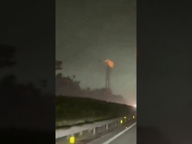 ⁣A deadly tornado has hit the Chinese city of Guangzhou