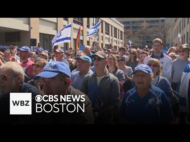 ⁣More than 1,000 gather in Boston to protest antisemitism after college campus protests