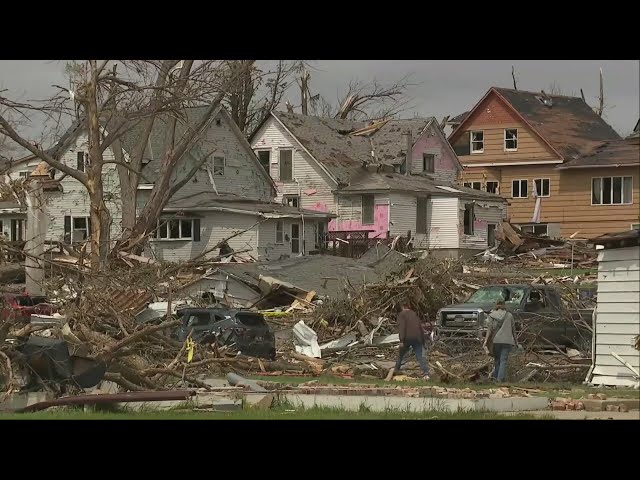 ⁣Cleanup begins after deadly Midwest tornadoes