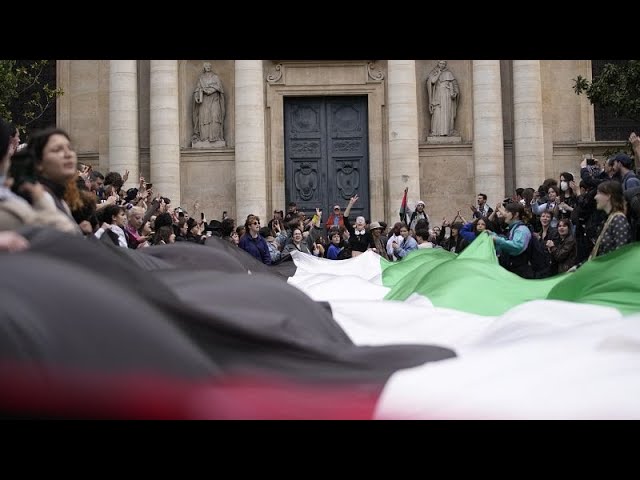⁣French students take cue from US peers with pro-Palestine rally at Sorbonne