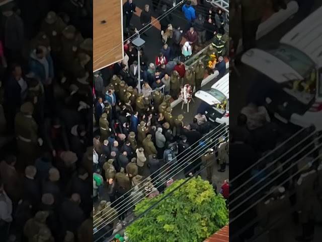 ⁣Masiva despedida y funeral de los tres carabineros fallecidos en atentado