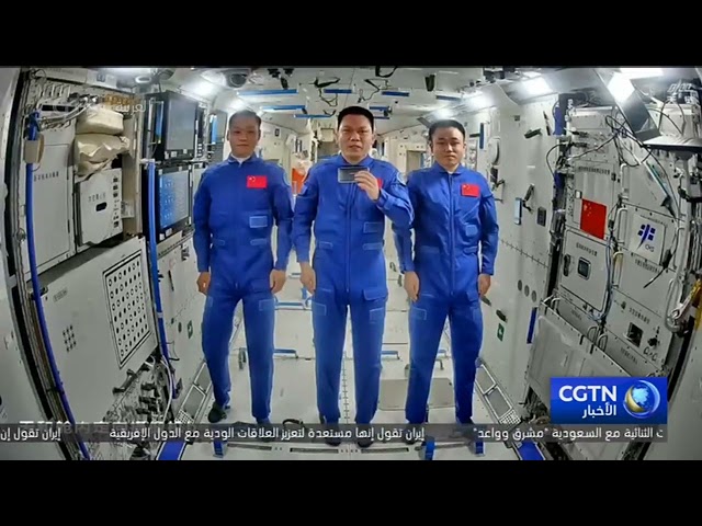⁣طاقم "شنتشو-17" يعبر عن شكره وتطلعاته عند مغادرة المحطة الفضائية الصينية