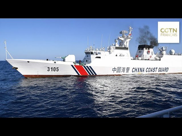 ⁣La Chine expulse les navires philippins qui pénètrent dans les eaux près de l'île de Huangy