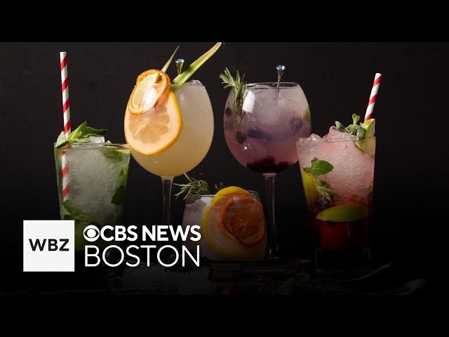 ⁣Governor signs bill making to-go cocktails legal in Massachusetts