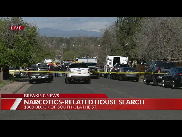 SWAT serving narcotics-related search warrant in Aurora