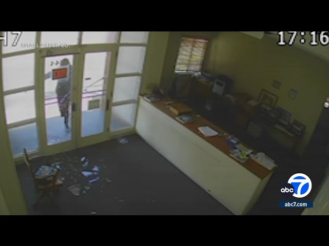 ⁣Video shows suspect throwing rock through glass door in attempted break-in at Vernon paper business