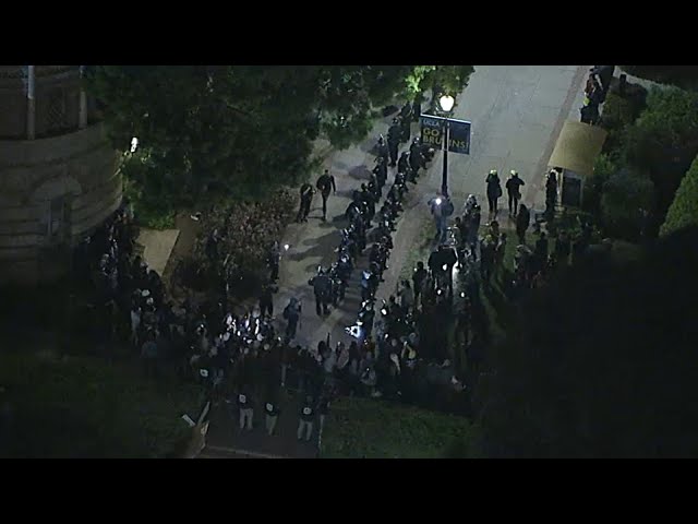 ⁣Police amass on UCLA campus after protesters ordered to disperse