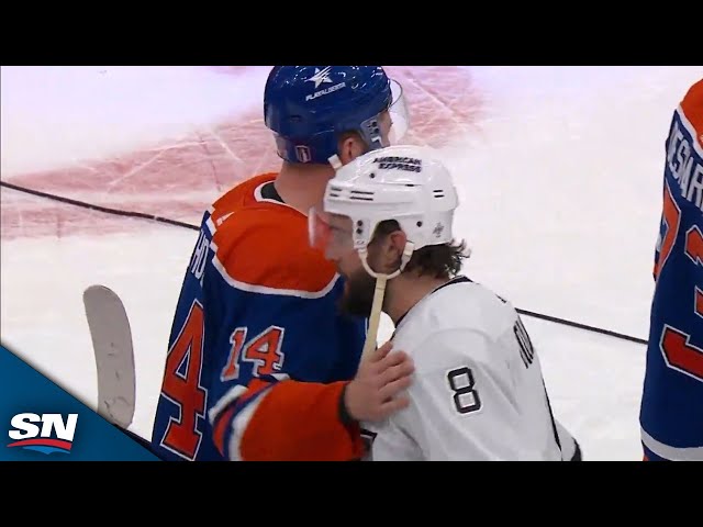 ⁣Oilers Exchange Handshakes With Kings Following Five-Game Series