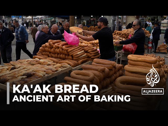 ⁣Ka'ak bread tradition: Artisan baking continues amid war