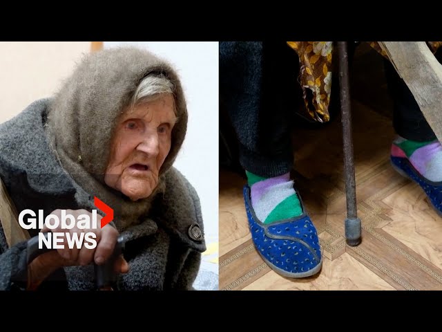 ⁣98-year-old Ukrainian woman walks 10 km in slippers to escape Russian shelling