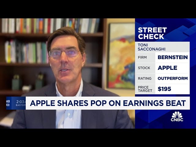 ⁣Apple's stock could be poised for more run-up, says Bernstein's Toni Sacconaghi