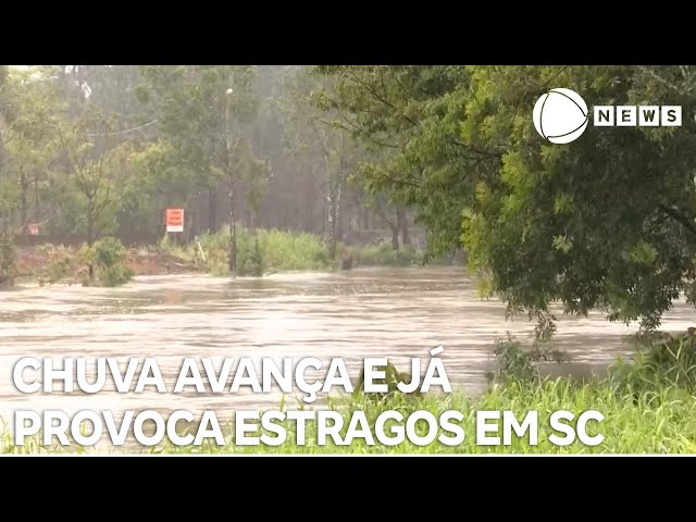 ⁣Chuva avança e já provoca estragos em Santa Catarina