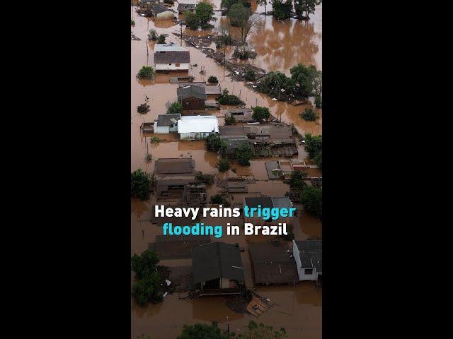 ⁣Heavy rains trigger flooding in Brazil