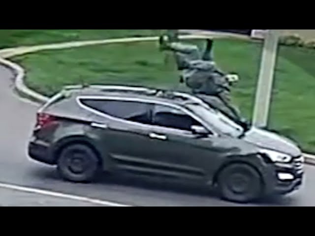 ⁣Cop sent flying by stolen car in Toronto