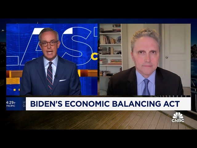 ⁣Economic analyst James Pethokoukis talks President Biden's economic balancing act ahead of elec