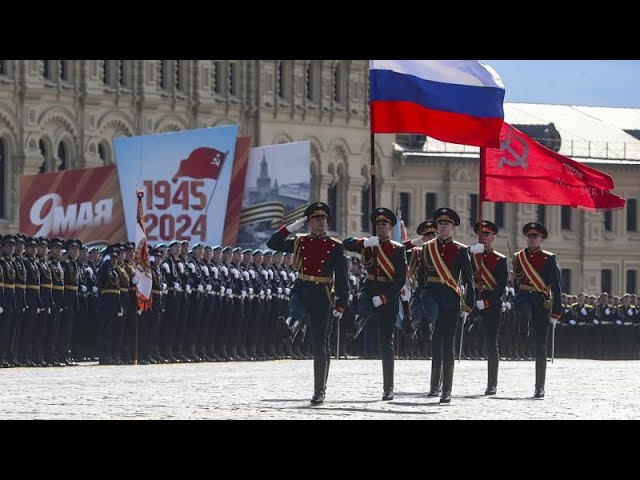 ⁣Russland erinnert an "Tag des Sieges" mit 9.000 Soldaten und deutschen Panzern