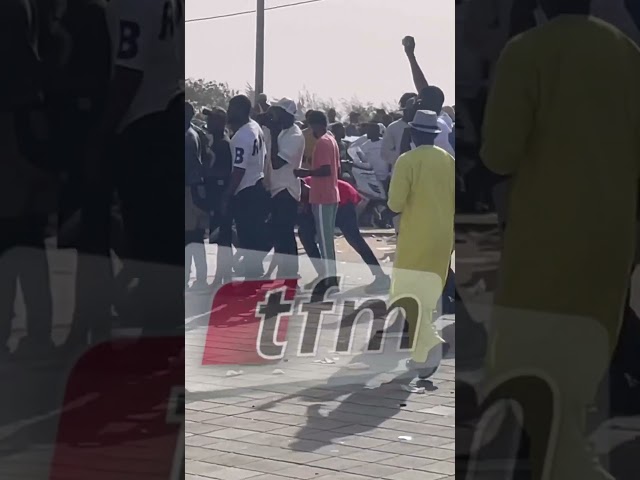 ⁣Ambiance devant le stade combat #EumeuSene VS #SaThies #tfm