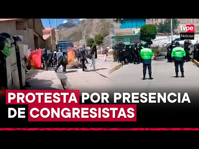 ⁣Congreso: enfrentamientos y protestas en Huancavelica en rechazo a comisión parlamentaria