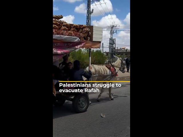 ⁣Palestinians struggle to evacuate Rafah | AJ #shorts