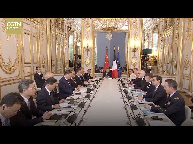 ⁣Le Président Xi Jinping s'est entretenu avec le Président français Emmanuel Macron