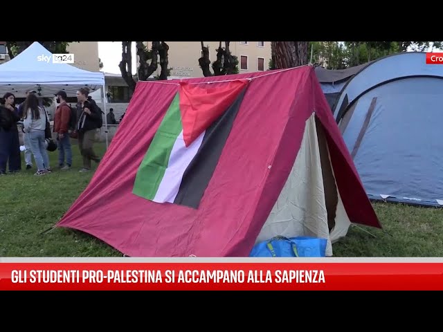 ⁣Studenti pro-Palestina montano tende alla Sapienza