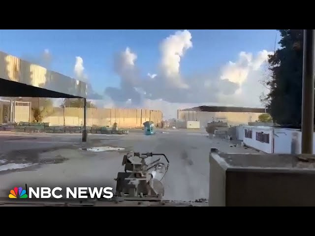 ⁣Video shows Israeli tanks entering the Palestinian side of the Rafah crossing