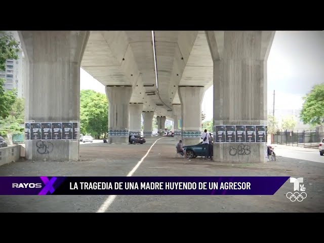 ⁣Desgarrador: madre y cuatro hijos duermen debajo de puente en San Juan