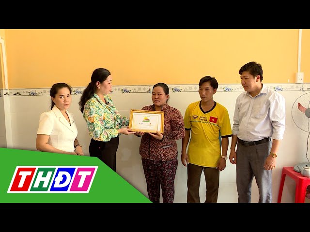 ⁣Hộ thoát nghèo tiêu biểu Nguyễn Thị Kim Chi (huyện Tân Hồng) | Vượt dốc - 7/5/2024 | THDT