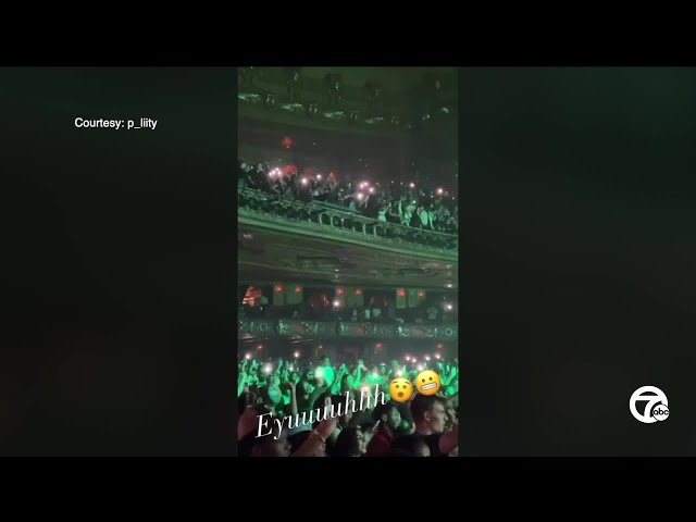⁣VIDEO: Fox Theatre balcony seen bouncing at Gunna concert; is that normal?