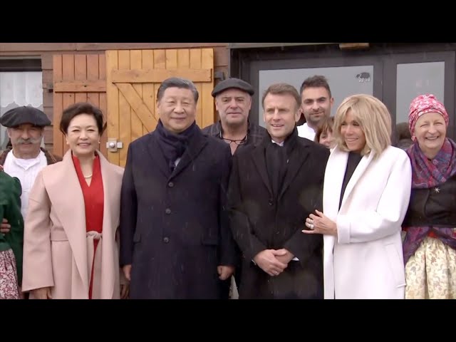 ⁣Xi Jinping et Emmanuel Macron tiennent une rencontre en format restreint dans les Hautes-Pyrénées