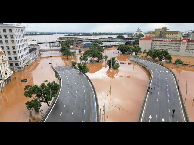 ⁣ЖАХ! Бразилія у воді - повінь суне, все тоне!  Brazilians brace for flooding and devastation