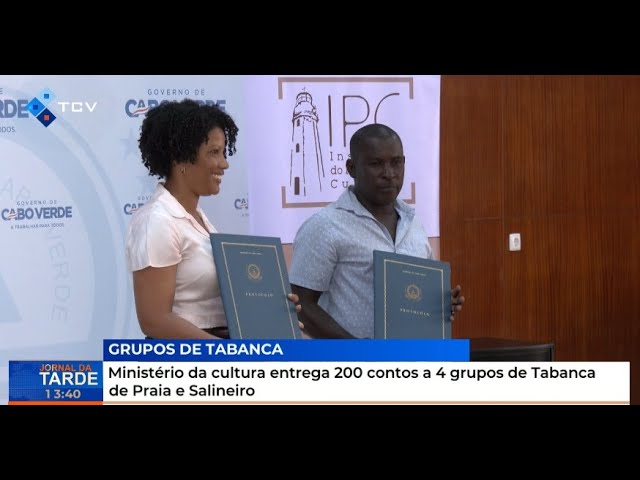 ⁣Ministério da cultura entrega 200 contos a 4 grupos de Tabanca da Praia e Salineiro