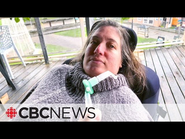 ⁣Advocate says airlines treat people with disabilities like 'cargo'
