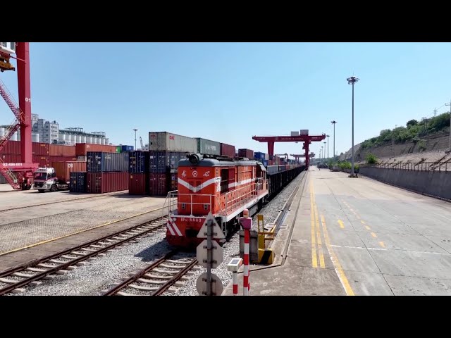 ⁣Lianyungang handles over 6,000 China-Europe freight trains in 10 years