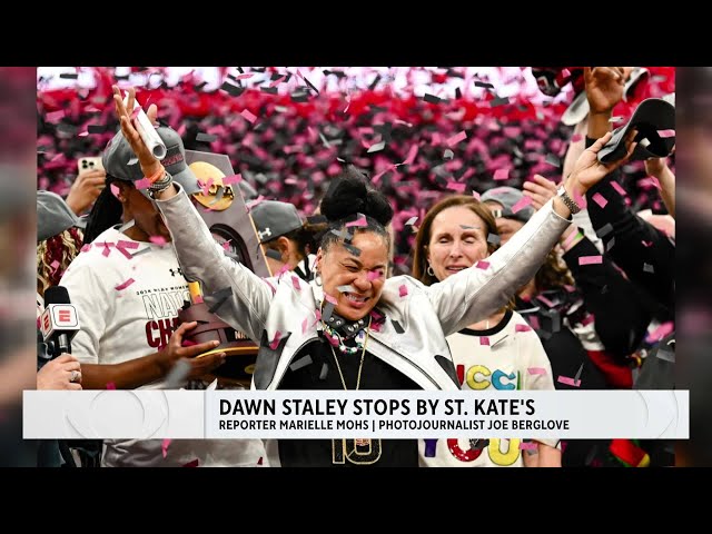 ⁣Dawn Staley visits St. Catherine's women's basketball team