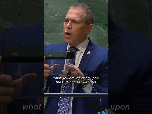 ⁣Angry Israeli ambassador shreds UN charter in protest of Palestine membership #Shorts