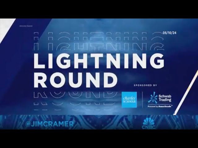 ⁣Lightning Round: We're only in the middle of Micron's roll higher, says Jim Cramer