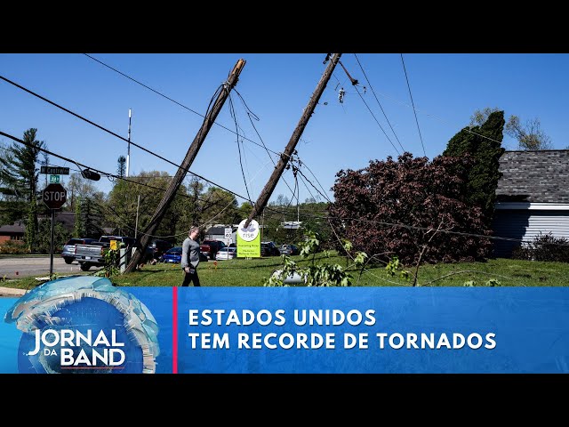 ⁣Estados Unidos tem recorde de tornados | Jornal da Band