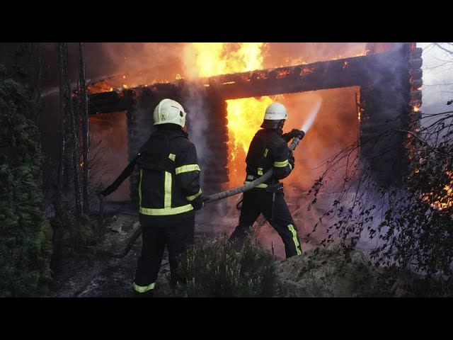 ⁣Inferno nach russischem Angriff: Charkiw brennt