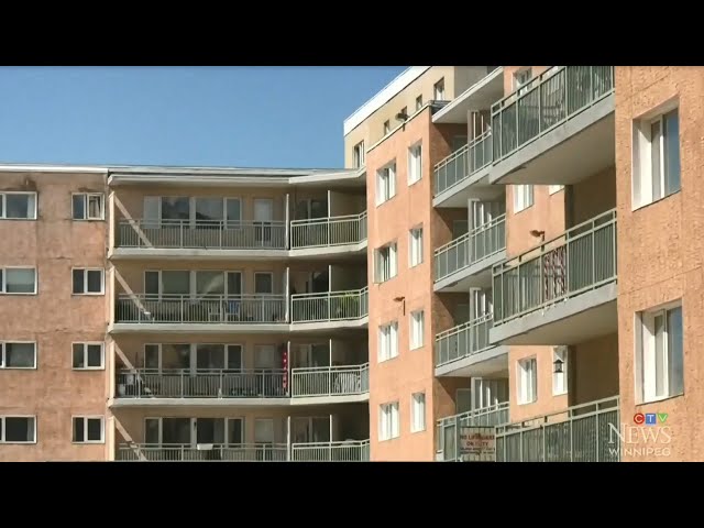⁣Tenants forced out after Winnipeg apartment deemed unsafe