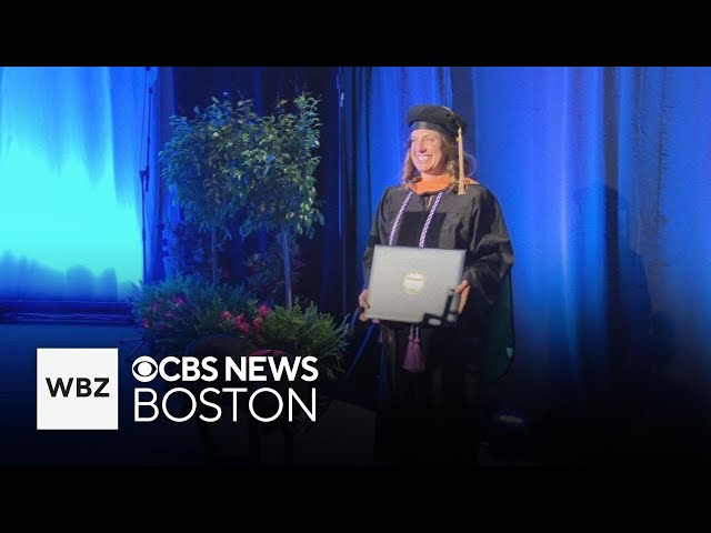 ⁣Jessica Kensky, who survived Boston Marathon bombing, earns doctorate in nursing