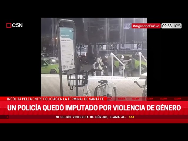 ⁣INSÓLITA PELEA entre POLICÍAS en SANTA FE: uno quedó IMPUTADO por VIOLENCIA de GÉNERO