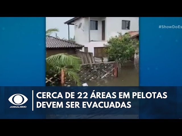 Alerta em Pelotas: moradores devem sair de casa por causa das enchentes