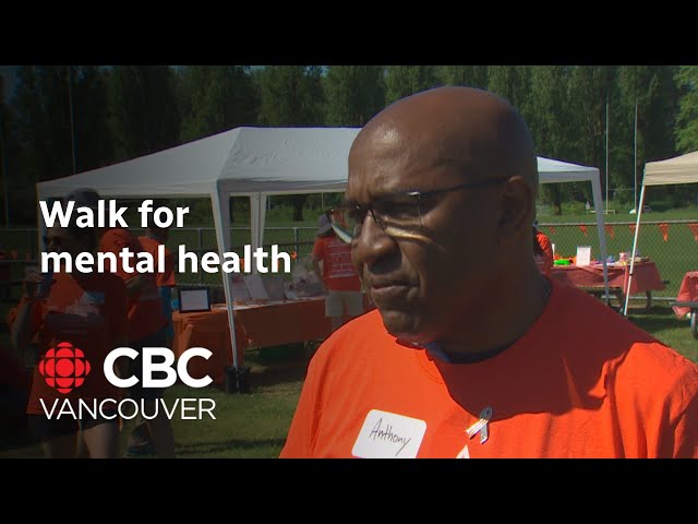 ⁣Hundreds walk to raise awareness for those with borderline personality disorder