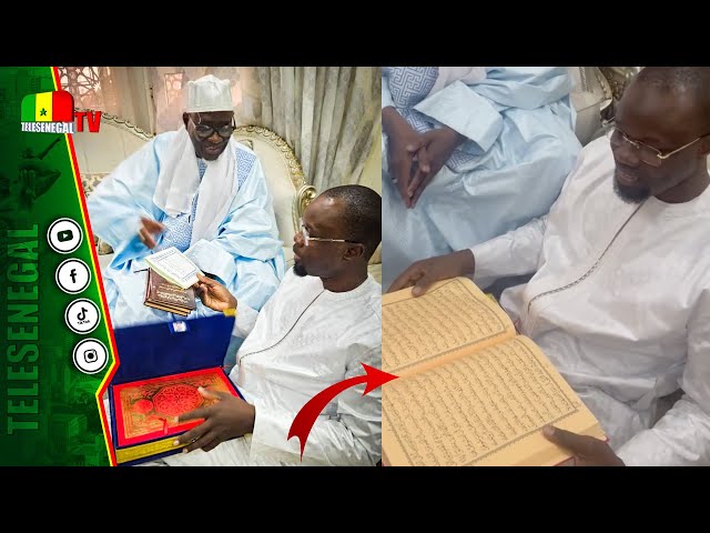 ⁣Magnifique lecture du Coran par Ousmane Sonko devant Serigne Fallou Chouhaïbou